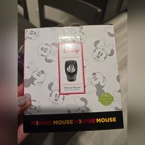 Scentsy Minnie Mouse Wall Fan Diffuse